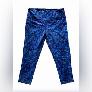 Constantly Varied Gear CVG Flamingo Capri Women Size M